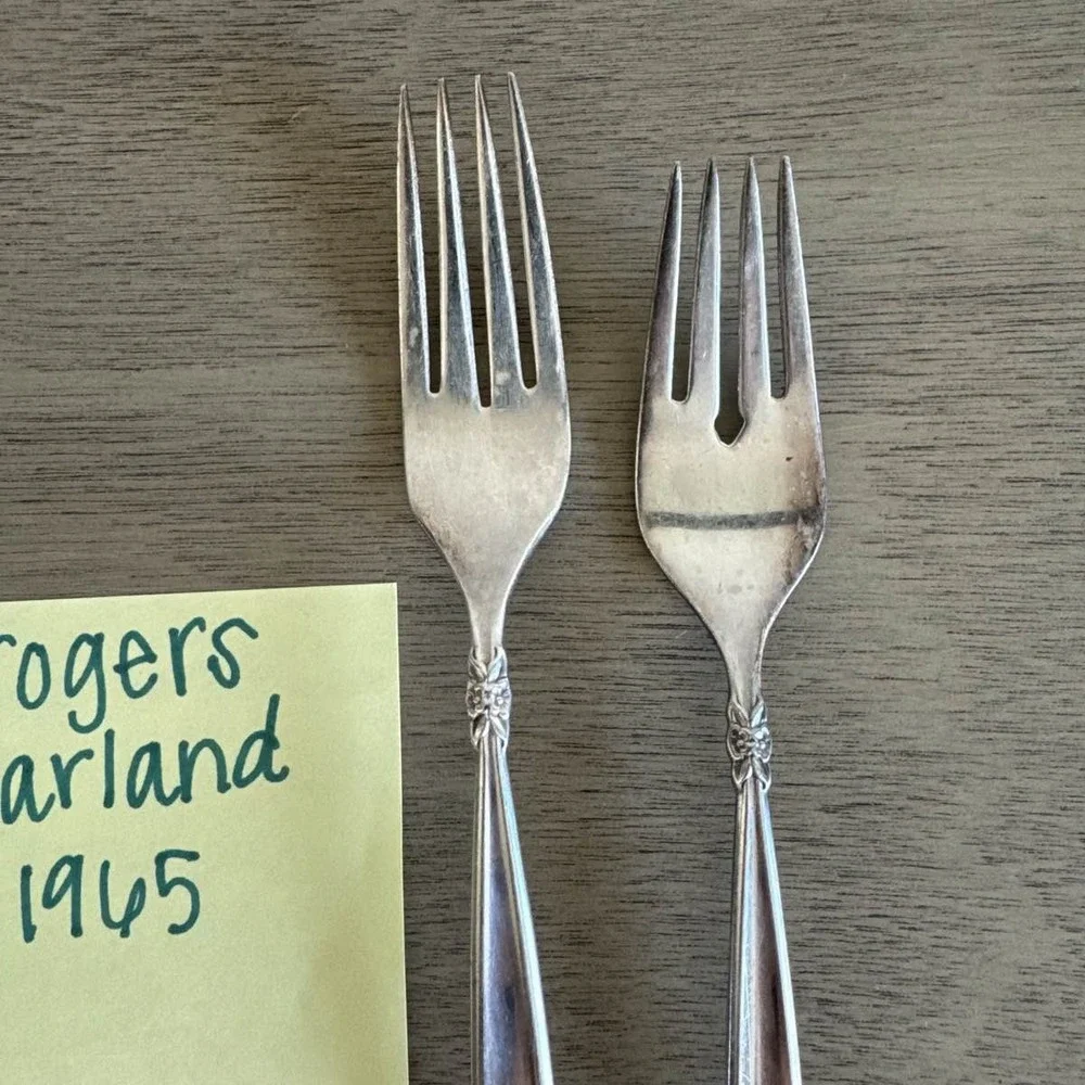 2 1847 Rogers Bros Garland 1965 Silverplate Dinner Forks 7.5